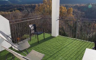 Chambre Lit King-Size - Accessible aux Personnes u00e0 Mobilitu00e9 Ru00e9duite Chambre Lit King-Size - Accessible aux Personnes u00e0 Mobilitu00e9 Ru00e9duite