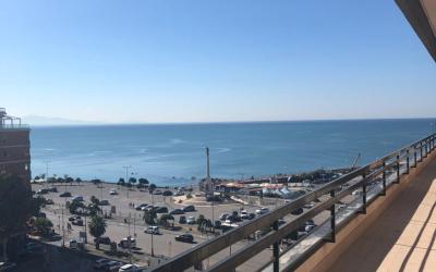 Camera Matrimoniale con Balcone e Vista Mare
