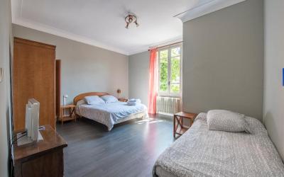 Chambre Familiale (3 Personnes) Chambre Familiale (3 Personnes)