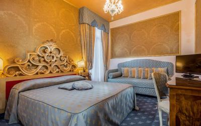 Camera Matrimoniale Superior con Letto Supplementare