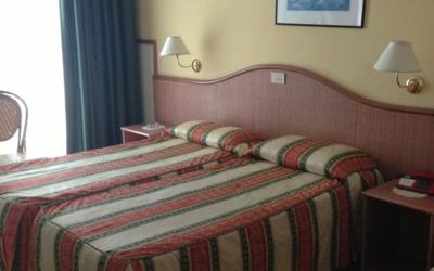 Camera Matrimoniale/Doppia con Letti Singoli con Balcone 