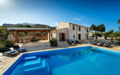 Villa con 5 Camere da Letto