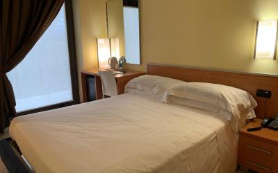 Camera Queen Standard