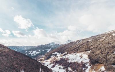 Camera Singola con Balcone e con Vista sui Monti