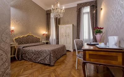 Camera Deluxe Matrimoniale/Doppia con Letti Singoli