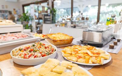 Camera Matrimoniale/Doppia con Letti Singoli con Letto Supplementare 