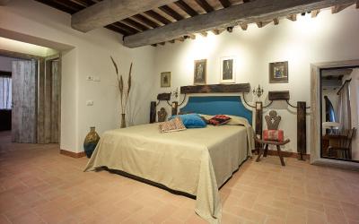 Camera Tripla Classic