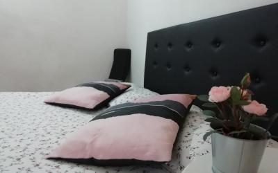 Camera Matrimoniale con Bagno Esterno in Comune