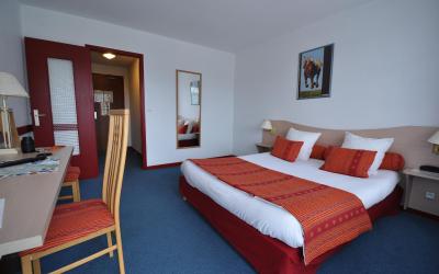 Chambre Simple Standard avec Douche Chambre Simple Standard avec Douche