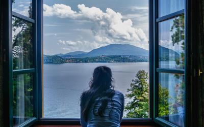 Appartamento con 1 Camera da Letto, Terrazza e Vista Lago