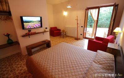 Camera Familiare con Vista Giardino