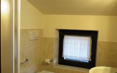 Camera Familiare con Bagno Privato