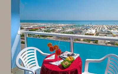 Camera Matrimoniale/Doppia con Letti Singoli con Vista Mare 