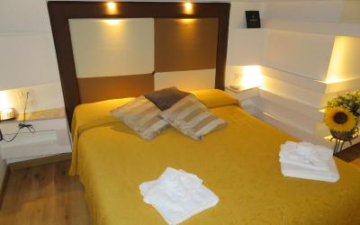 Camera Tripla Comfort