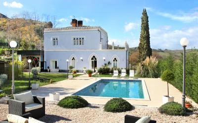 Villa con 5 Camere da Letto