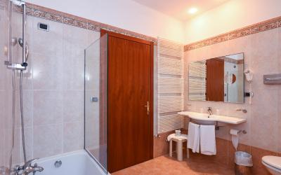 Camera Familiare (4 Adulti) 