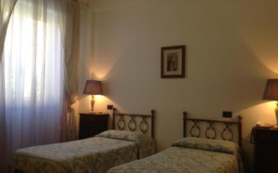 Camera Doppia con Letti Singoli