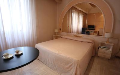 Camera Superior Matrimoniale/Doppia con Letti Singoli 