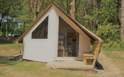 Bungalow u00c9colodge 2 Chambres (sans Sanitaire) Bungalow u00c9colodge 2 Chambres (sans Sanitaire)