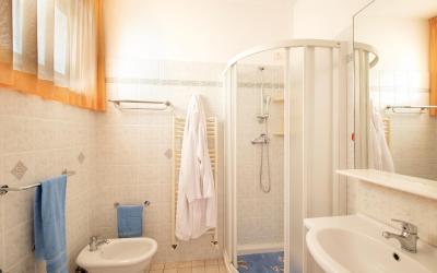 Appartamento con 2 Camere da Letto Appartamento con 2 Camere da Letto