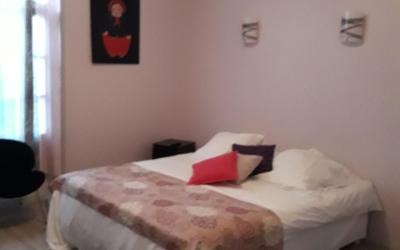 Chambre Lit Queen-size - Accessible aux Personnes u00e0 Mobilitu00e9 Ru00e9duite Chambre Lit Queen-size - Accessible aux Personnes u00e0 Mobilitu00e9 Ru00e9duite