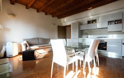 Appartamento con Vista Lago