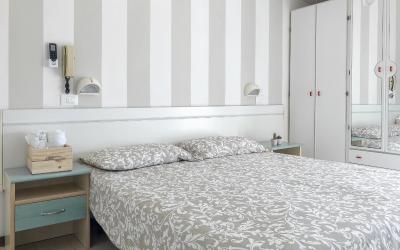 Camera Quadrupla Standard 