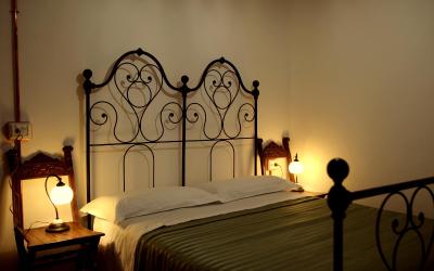 Camera Tripla Classic