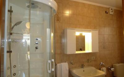 Appartamento con 3 Camere da Letto