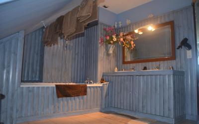 Chambre Familiale avec Baignoire Chambre Familiale avec Baignoire