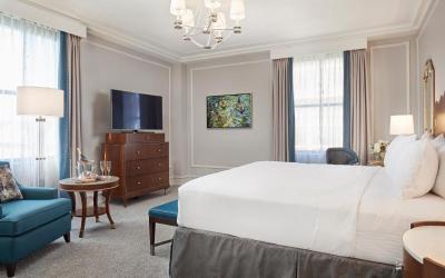 Deluxe King Room