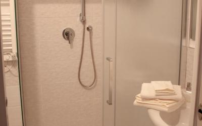 Camera Matrimoniale/Doppia con Letti Singoli