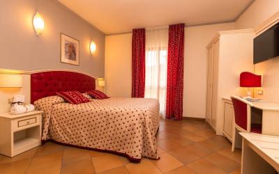 Camera Classic Matrimoniale/Doppia con Letti Singoli 
