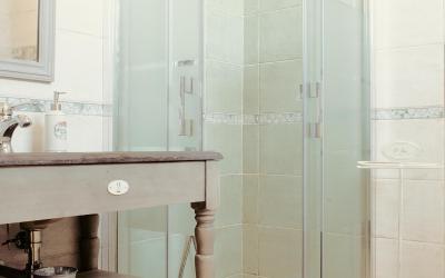 Camera Matrimoniale Deluxe con Balcone e Vista Mare