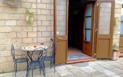 Camera Matrimoniale con Vista Piscina