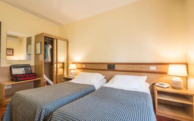 Camera Economy Matrimoniale/Doppia con Letti Singoli