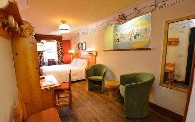 Camera Senior Matrimoniale/Doppia con Letti Singoli con Balcone