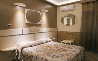 Camera Matrimoniale/Doppia con Letti Singoli