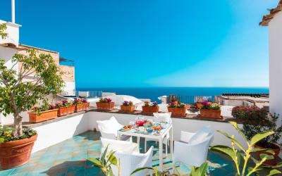 Camera Quadrupla con Vista Mare