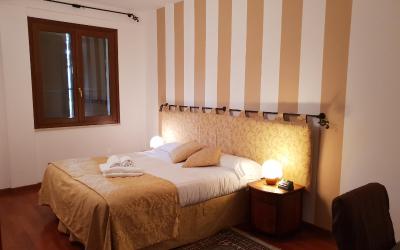 Camera Matrimoniale/Doppia con Letti Singoli