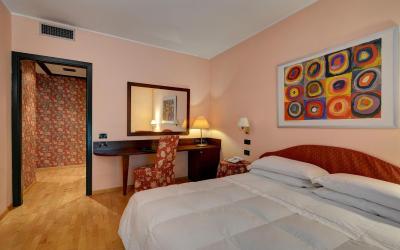 Camera Matrimoniale Superior