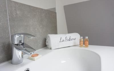 Chambre Familiale - Vue sur Jardin Chambre Familiale - Vue sur Jardin