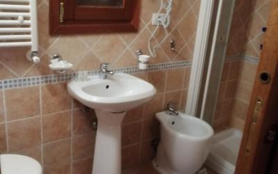 Camera Matrimoniale con Bagno Privato