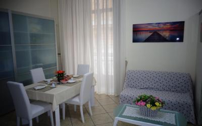 Camera Tripla Superior