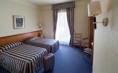 Camera Doppia con Letti Singoli