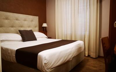 Camera Quadrupla Standard 