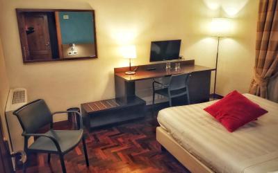 Camera Standard Matrimoniale/Doppia con Letti Singoli