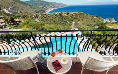 Camera Tripla Standard con Vista Mare