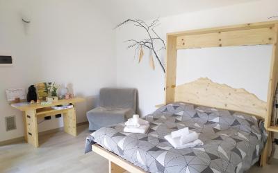 Camera Matrimoniale con Vista Montagna