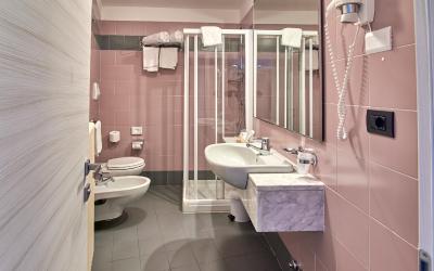 Camera Classic Matrimoniale/Doppia con Letti Singoli 